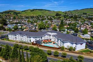 Hampton Inn Discovery Kingdom Napa Gateway - Location and Nearby Attractions