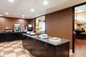 Hampton Inn & Suites Fresno - Northwest - Guest Ratings Breakdown