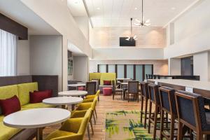 Hampton Inn & Suites Oroville - Amenities and Facilities
