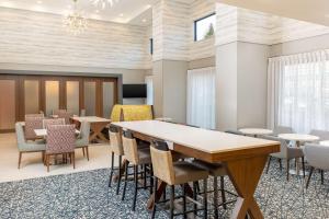 Hampton Inn & Suites Santa Rosa Sonoma Wine Country - Flexible Policies