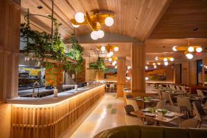 Hilton Club The Quin New York - Dining Options
