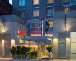 Hilton Garden Inn New York Manhattan Midtown East - Dining Options Available