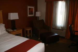 Holiday Inn Express Stockton Southeast, an IHG Hotel - Guest Services