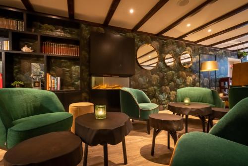 Hostellerie Schuddebeurs - Policies and Reservations