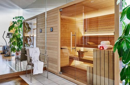 Hotel Juana - Family-Friendly Accommodations