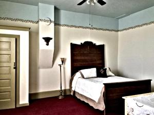 Hotel Niles - Ratings and Reviews