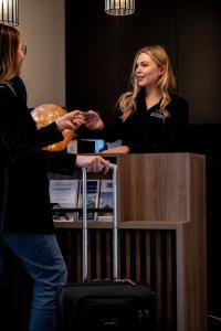 Hotel Reynaert Bv - Activities and Local Attractions