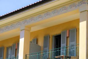 Hotel Royal-Riviera - Convenient Location and Accessibility