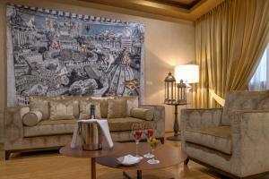 Hotel Rua Frati 48 in San Francesco - Dining Options and Services
