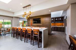 Hyatt House Santa Clara - Room Features