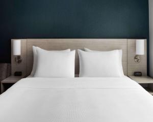 Hyatt Place New York Chelsea - Transportation and Access