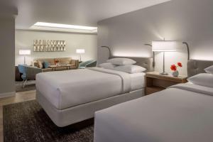 Hyatt Regency Orlando International Airport Hotel - Room Features