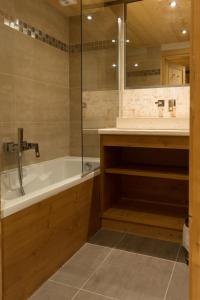 Koh-I Nor Residence by Les Etincelles - Family-Friendly Accommodations