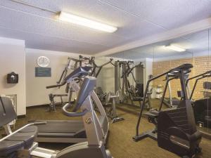 La Quinta Inn by Wyndham San Diego Chula Vista - Safety and Accessibility Features