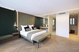 La Source Exclusive Apartment - Dining and Food Services