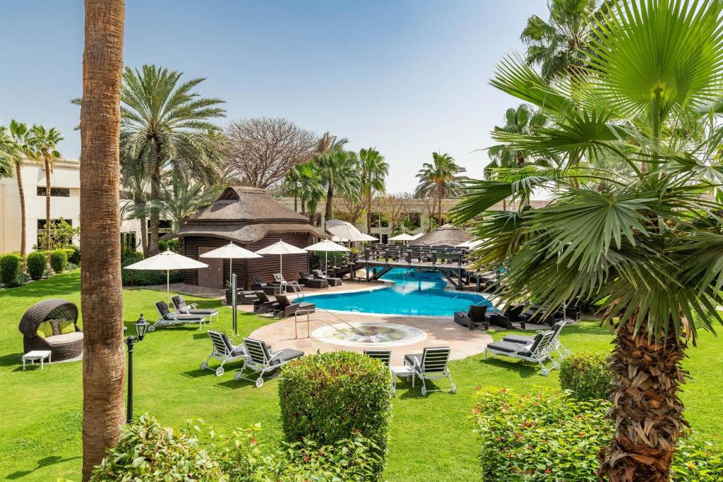 Le Méridien Dubai Hotel & Conference Centre Review