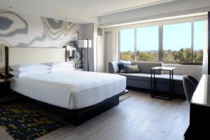 Long Beach Marriott - Business and Events