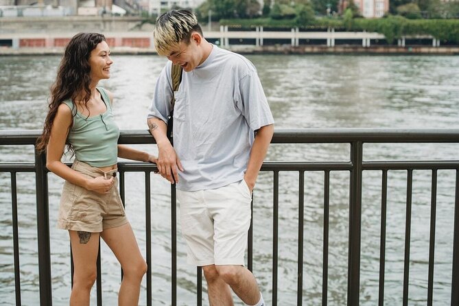 Love in the City of Roses: Romantic Tour in Portland - Capturing Memorable Moments