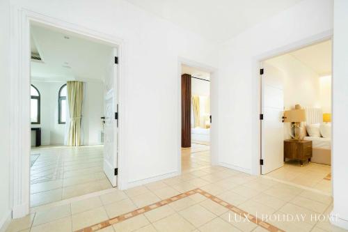 LUX The White Palm Villa - Activities and Experiences