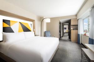 M Social Hotel Times Square New York - Dining Options