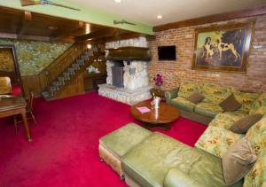 Madonna Inn - Unique Room Designs