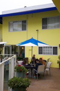 Magic Castle Hotel - Check-in and Check-out