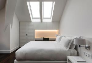 Magna Pars Lhotel À Parfum, Small Luxury Hotels of the World - Policies and Services