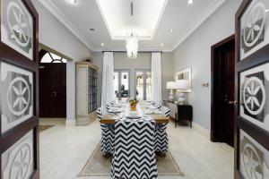 Maison Privee - Palm Jumeirah Beach Front XL Villa With Private Pool - Amenities and Facilities