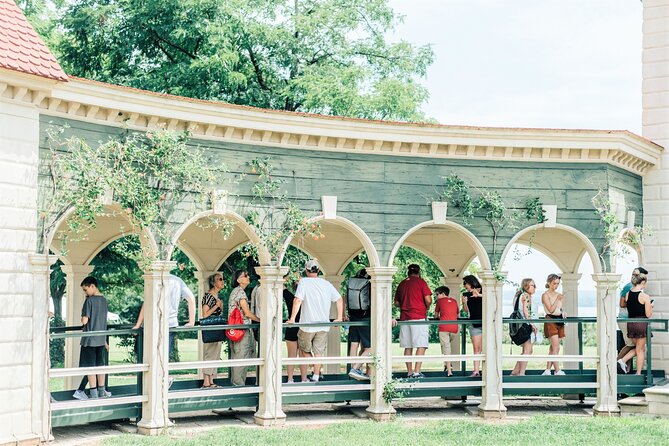 Mount Vernon & Old Alexandria With Night-Time Sightseeing Tour of Washington DC - Night-Time Sightseeing Adventure