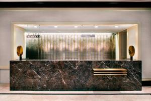 New York Marriott Downtown - Dining Options