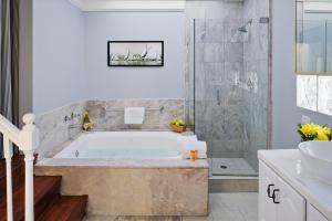 Newport Beach Hotel - Guest Facilities and Services