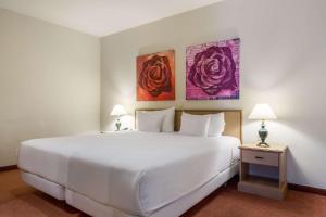 NH Atlanta Rotterdam Hotel - Guest Ratings and Reviews