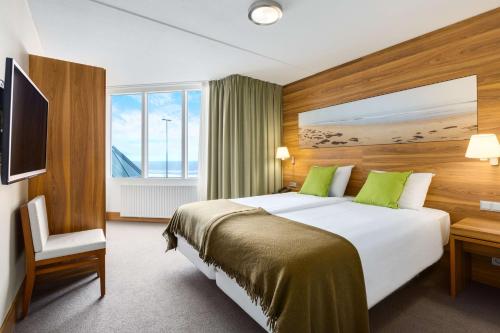 NH Zandvoort Hotel - Dining Options at Meer and Fuego