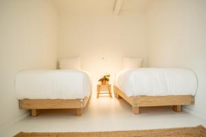 Nobel Houses & Lofts - Enticing On-site Restaurant and Dining