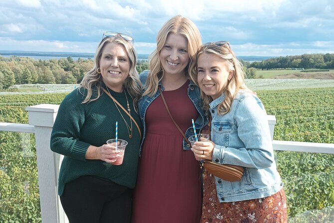 NON BUS Traverse City Singles Mingle Sunset Wine Distillery Tour - Expert Wine Tour Guides