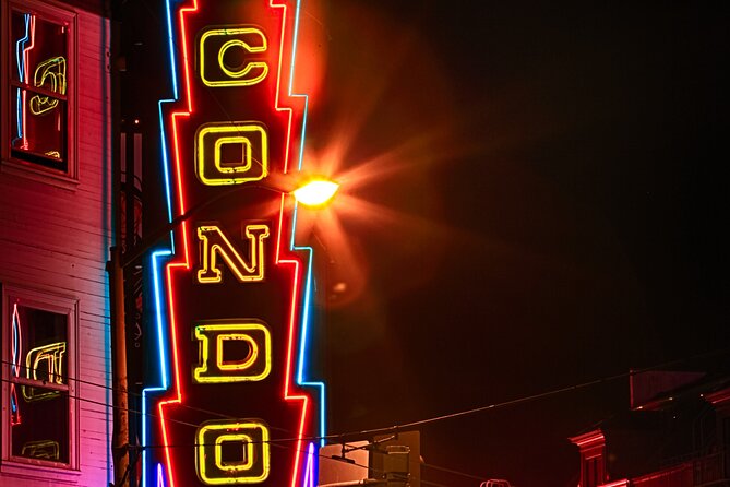 North Beach and Chinatown Smartphone Guided Walking Tour - Discovering Chinatown