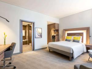 Novotel Bur Dubai - Healthcare City - Comfortable Accommodations