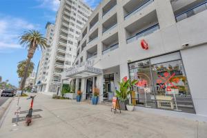 Ocean View Hotel - Activities and Services