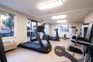 Oxford Suites Chico - Booking Policies and Requirements