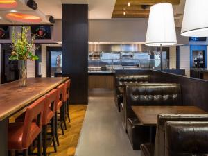 Parkwest Bicycle Casino - On-Site Facilities