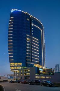 Radisson Blu Hotel, Dubai Canal View - Child and Payment Policies