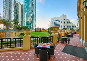 Ramada Hotel, Suites and Apartments by Wyndham Dubai JBR - Nearby Attractions and Neighborhood