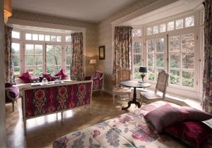 Relais & Chateaux Hotel Estate The Red Copper - Guest Experiences and Ratings