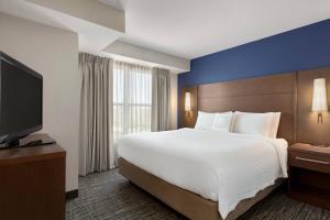 Residence Inn by Marriott Palmdale Lancaster - Room Types and Features