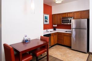 Residence Inn Palm Desert - Policies and Restrictions