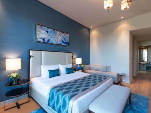 Rixos The Palm Hotel & Suites - Ultra All Inclusive - Accommodation and Room Amenities