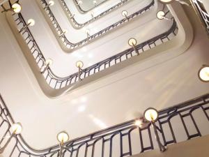 Royal Monceau Raffles Hotel Paris - Location and Accessibility