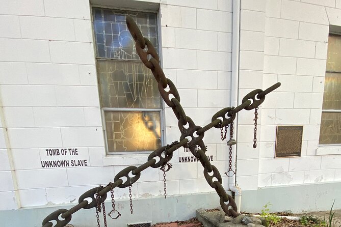 Shadows and Jazz: A Walking Tour of Untold Chronicles of Treme - Accessibility and Comfort Considerations