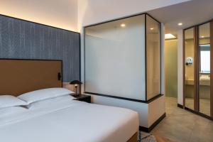 Sheraton Mall of the Emirates Hotel, Dubai - Questions About Your Stay