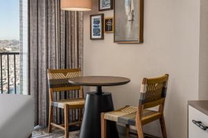 Sheraton San Diego Hotel & Marina - Guest Experience and Reviews